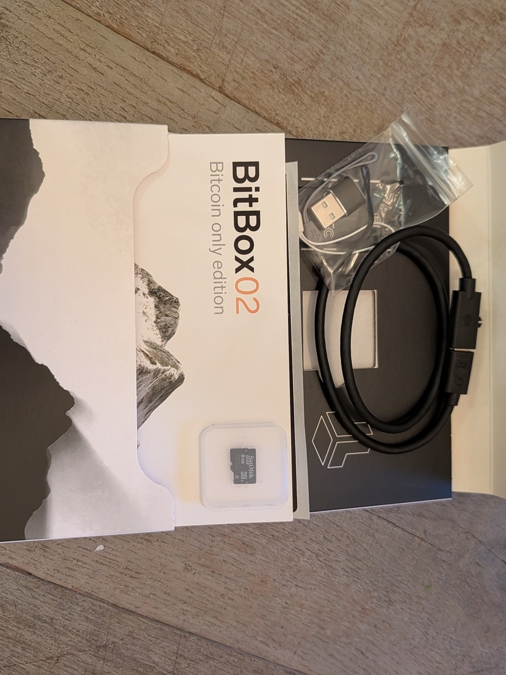 BitBox02 Bitcoin-Only Hardware Wallet Unused Open Box - Picture 8 of 8